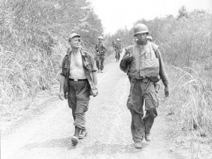 Moshe Dayan nói gì về chiến tranh Việt Nam ?