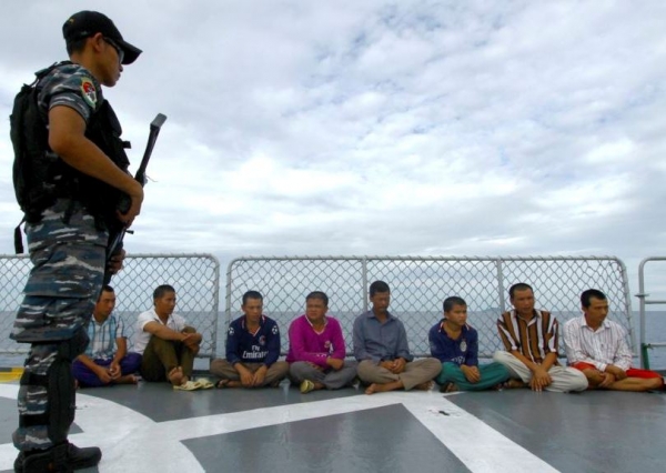 Việt Nam hợp tác với Malaysia và Indonesia ngăn chặn nạn đánh cá lậu