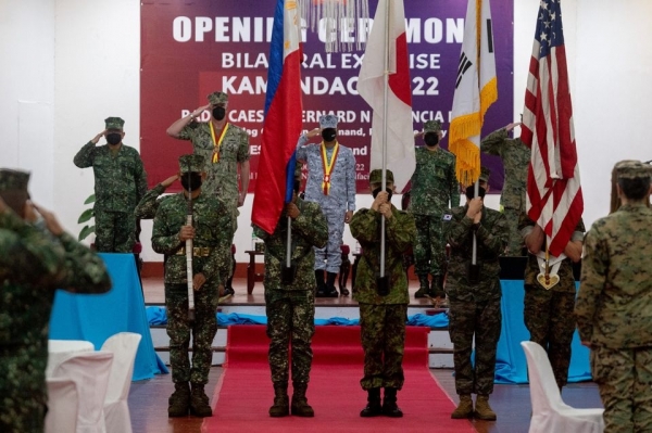 Mỹ tái cam kết giúp Đài Loan - Mỹ Phi tập trận KAMANDAG