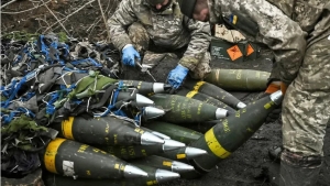 Hết trông cậy vào Mỹ, Liên Âu gia tăng trợ giúp Ukraine