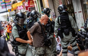 Điểm báo Pháp - Luật an ninh Hồng Kông