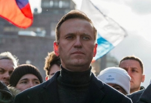 Vụ Navalny : Chất độc thần kinh được tìm thấy trên chai nước trong phòng khách sạn