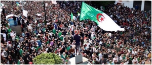 Điểm báo Pháp - Algeria : Cuộc cách mạng trong ngõ cụt