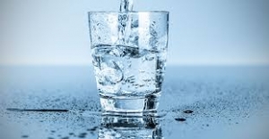 Uống quá nhiều nước cũng gây hại sức khỏe