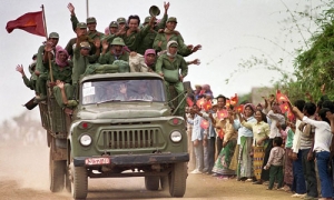 Lùng bùng vụ Việt Nam xâm lược hay vào giải cứu Campuchia