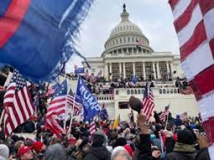Điểm báo Pháp - Trump và vụ tấn công đồi Capitol
