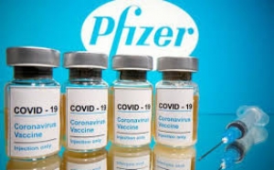Coronavirus : phương Tây có thuốc chích ngừa, Châu Á chống dịch hiệu quả