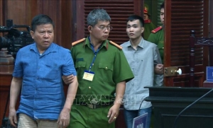 Tòa Việt Nam tuyên 33 năm tù cho ba người bị cáo buộc tội khủng bố
