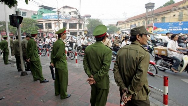 Nỗi cô đơn của Đại biểu quốc hội trước guồng máy công an