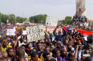 Điểm báo Pháp - Đảo chính tại Niger