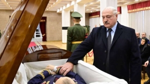 Kết thân với Putin, Lukashenko lo sợ cho tính mạng mình
