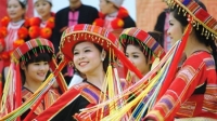 'Giá trị văn hóa, xã hội Việt Nam bị mai một'. Vì sao ?