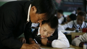 Mối quan hệ thầy-trò và phụ huynh trong giáo dục Việt Nam