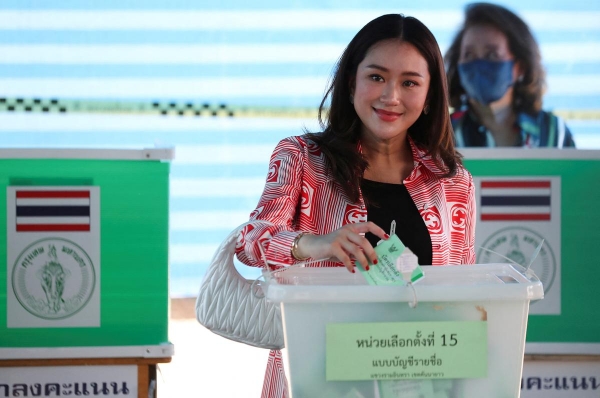 Bầu cử Quốc hội Thái : đảng Pheu Thái dẫn đầu