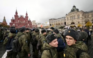 Nga-Ukraine : Putin ký lệnh tăng 15% quân số