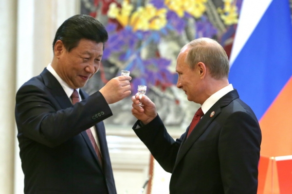 Trung Quốc và Nga ngày càng bành trướng ra sao dưới thời Trump ?