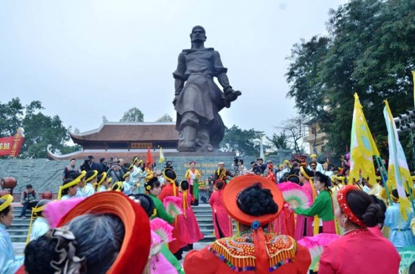 Thời sự Việt Nam : tai nạn giao thông, Ngọc Hồi, Freedom House