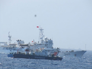 Việt Nam, Malaysia, Philippines : Gác tranh chấp, chống Trung Quốc ở Biển Đông ?