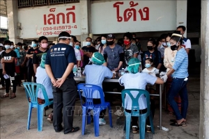 Covid-19 : Làn sóng dịch tại Thái Lan gây lo ngại cho các láng giềng
