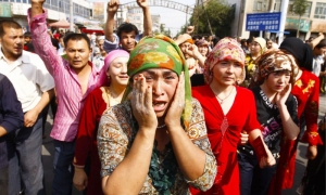 Điểm báo Pháp - Nhà tù khổng lồ và triệt sản phụ nữ Uighur