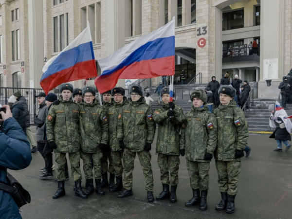 Điểm báo Pháp - Nga sửa luật để bắt thêm lính