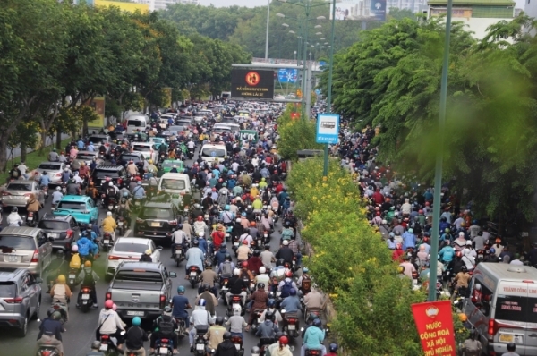 Lại chuyện thu phí vào nội thành và nạn kẹt xe !