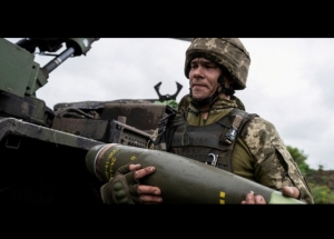 NATO vận động tìm nguồn vũ khí hỗ trợ Ukraine