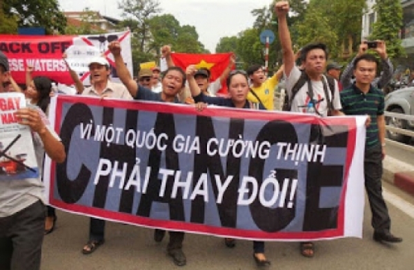 Việt Nam ưu tiên tăng trưởng kinh tế hơn cải cách chính trị