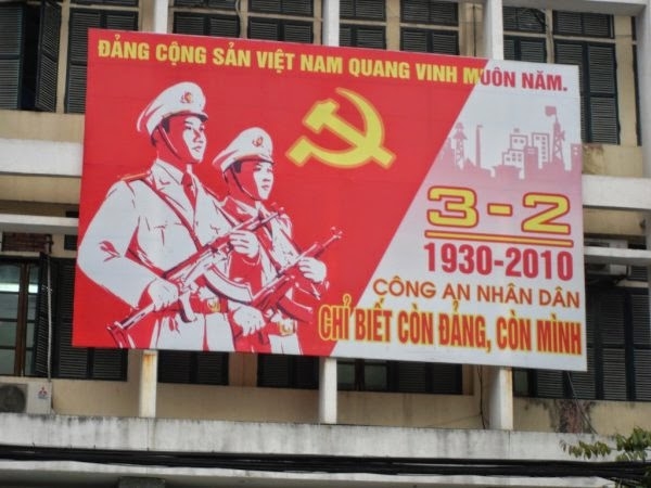 Việt Nam : ‘Cứ ra nghị quyết là nợ xấu biến mất ?’
