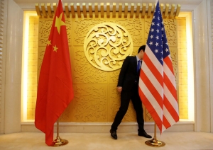 Ngăn chặn Bắc Kinh ở bất cứ nơi nào mà Trump có thể