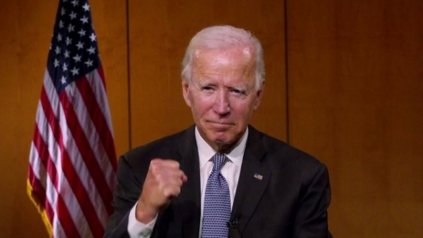 Biden sửa chữa nền dân chủ, Trump vẫn làm chủ đảng Cộng hòa