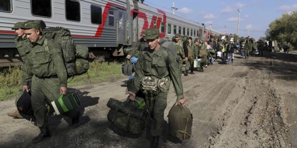 Điểm báo Pháp : Chương trình chiêu hồi lính Nga của Ukraine