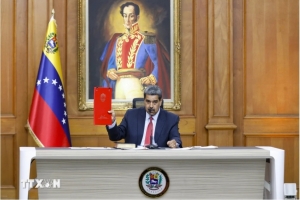 Điểm báo Pháp - Nicolas Maduro đang cô độc