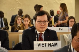 Có nên tin vào cam kết nhân quyền của nhà cầm quyền Việt Nam  ?