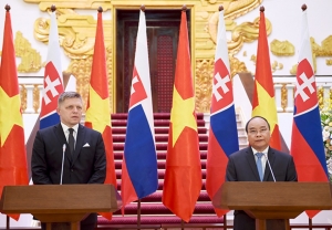 Khoảng lặng đáng sợ Slovakia - Việt Nam