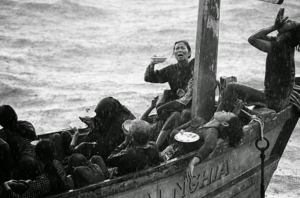 Nước mắt, nước biển và thuyền nhân Việt