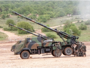 Điểm báo Pháp - Vũ khí Pháp lép vế so với Mỹ tại Ukraine