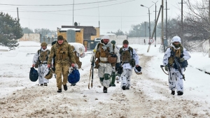 Cuộc chiến tại Ukraine giậm chân tại chỗ, Nga Mỹ đấu võ miệng