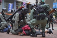 Hồng Kông : Bắc Kinh siết mạnh hay siết nhẹ, that is the question