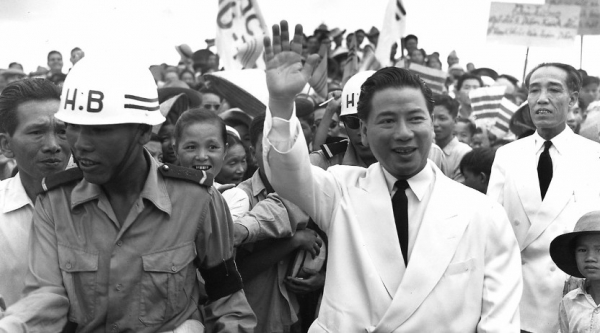 Nhắc lại thời Thủ tướng Ngô Đình Diệm lên cầm quyền