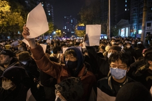 4 lý do Việt Nam không một dòng tin biểu tình ở Trung Quốc
