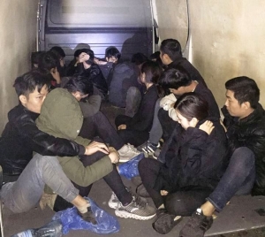 Người Việt bị bắt về tội buôn người tại Bỉ, di dân bất hợp pháp được ân xá tại Cali