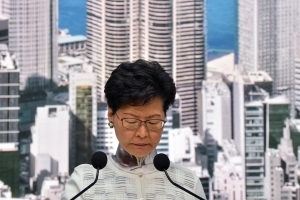 Chiến thuật mới của chính quyền Hồng Kông : xin lỗi