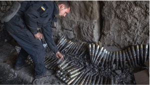 Ukraine đang gặp trở ngại về đạn pháo và tiếp liệu quân sự