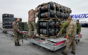 Cuộc chiến Nga-Ukraine : Hoa Kỳ gia tăng viện trợ quân sự