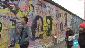Tường Berlin : 30 năm sau và những câu chuyện đáng ngẫm