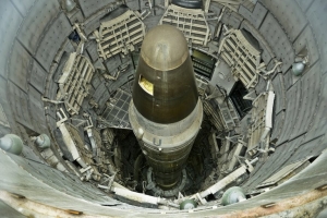 Tướng Mỹ nói sẽ kháng lệnh tấn công hạt nhân ‘bất hợp pháp’ của Trump