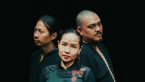 Mai Khoi &amp; The Dissidents,  vì thịt heo