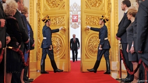 Vladimir Putin muốn giữ ngôi vị Sa hoàng vĩnh cửu