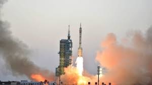 Trung Quốc thử tên lửa siêu thanh, Đài Loan mua chiến đấu cơ mới